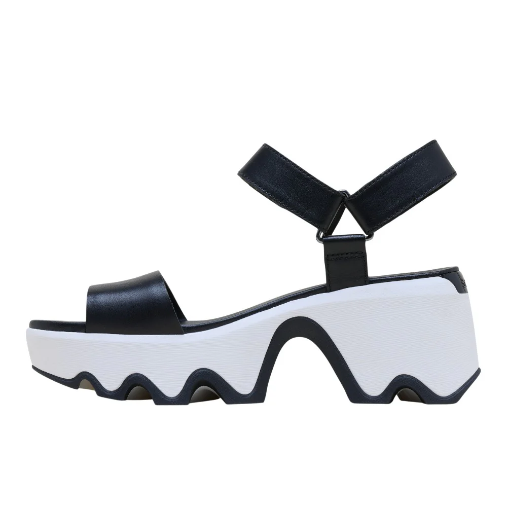 Kinetic Aura Y-Strap Wedge Sandals - Image 3