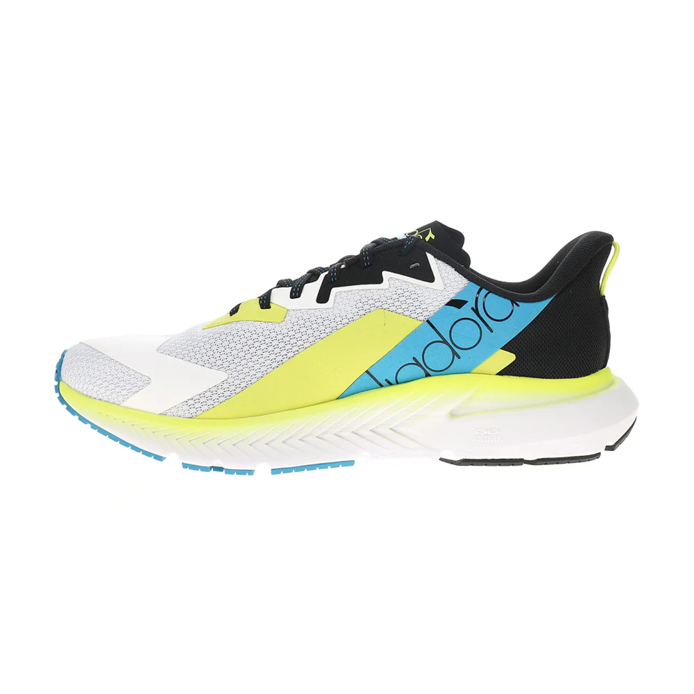 Mythos Blushield Volo 4 Running Shoes - Image 3