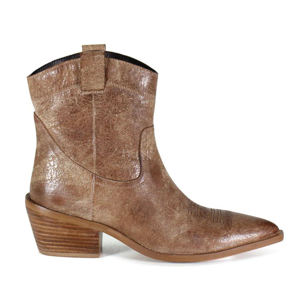 Rave Lion Western Pull On Pointed Toe Boots